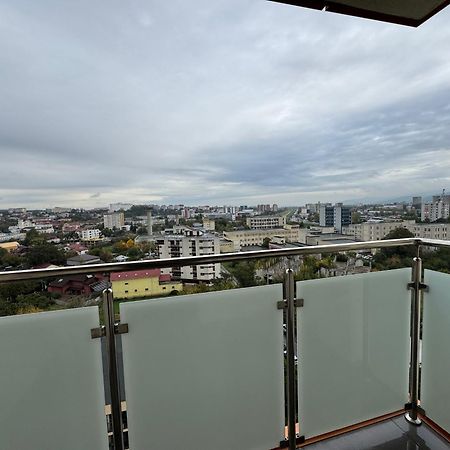 Nice Home For Your Family Iasi Bagian luar foto