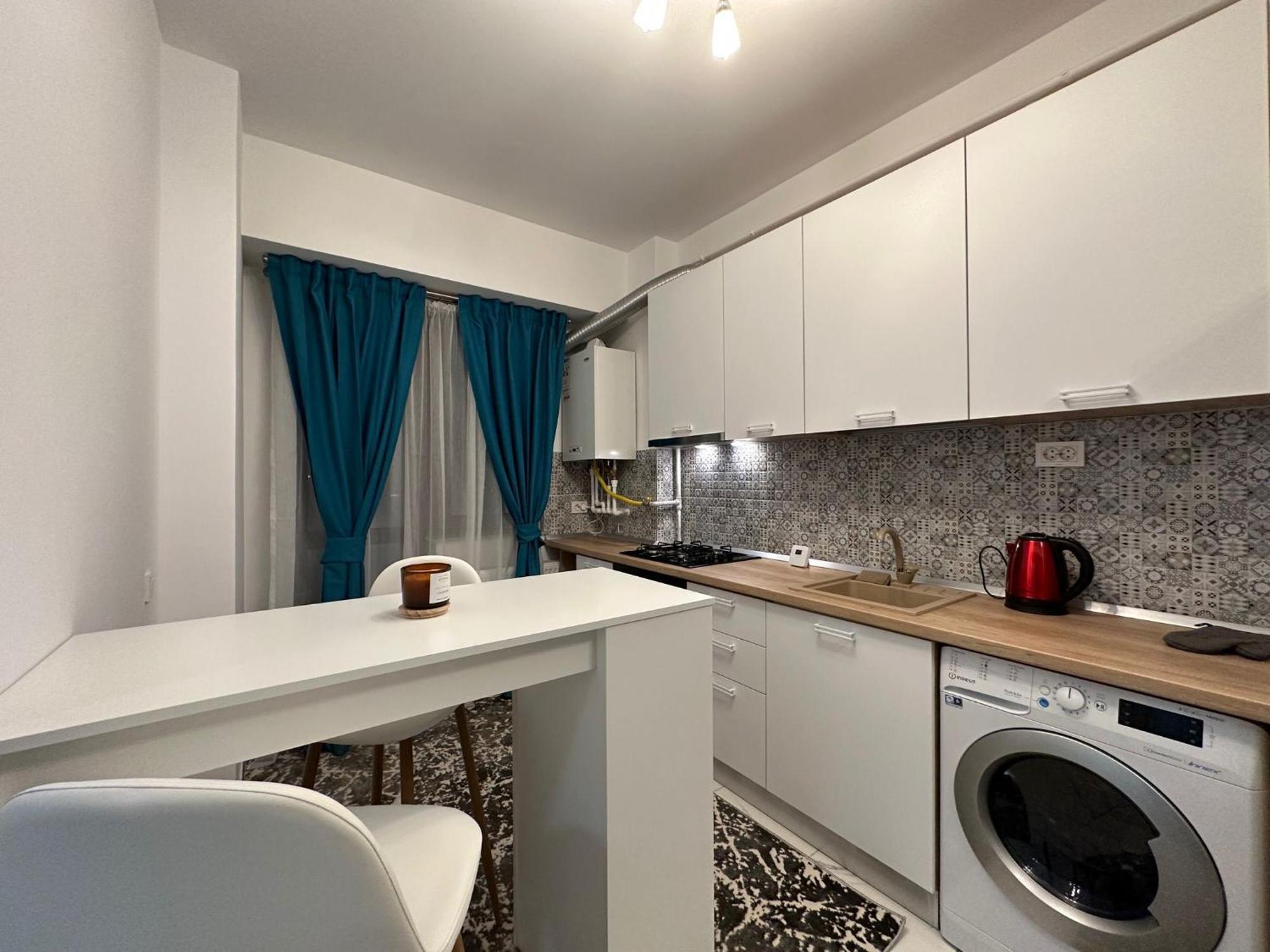 Nice Home For Your Family Iasi Bagian luar foto