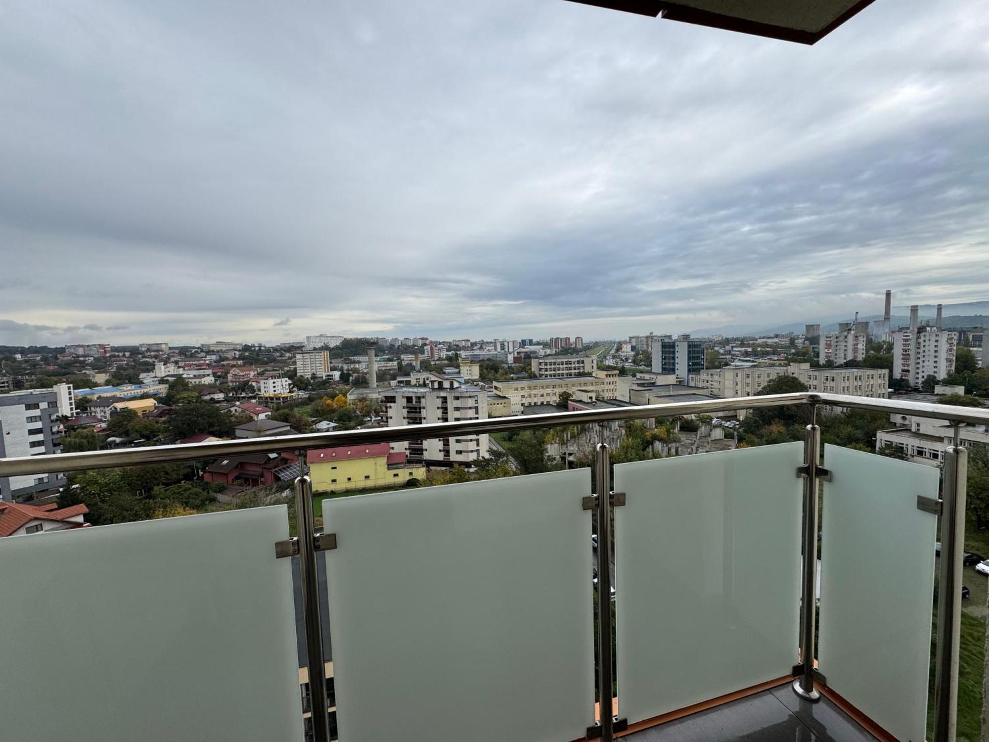 Nice Home For Your Family Iasi Bagian luar foto