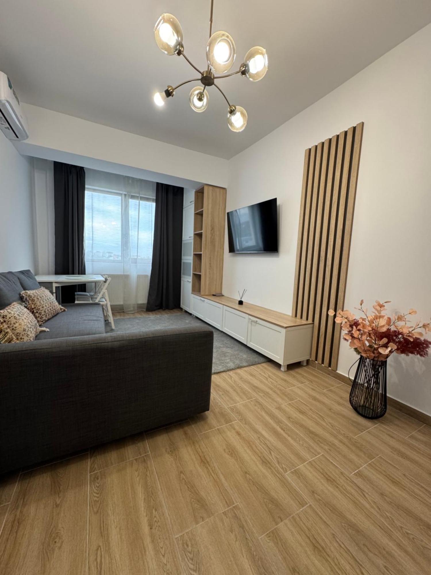 Nice Home For Your Family Iasi Bagian luar foto